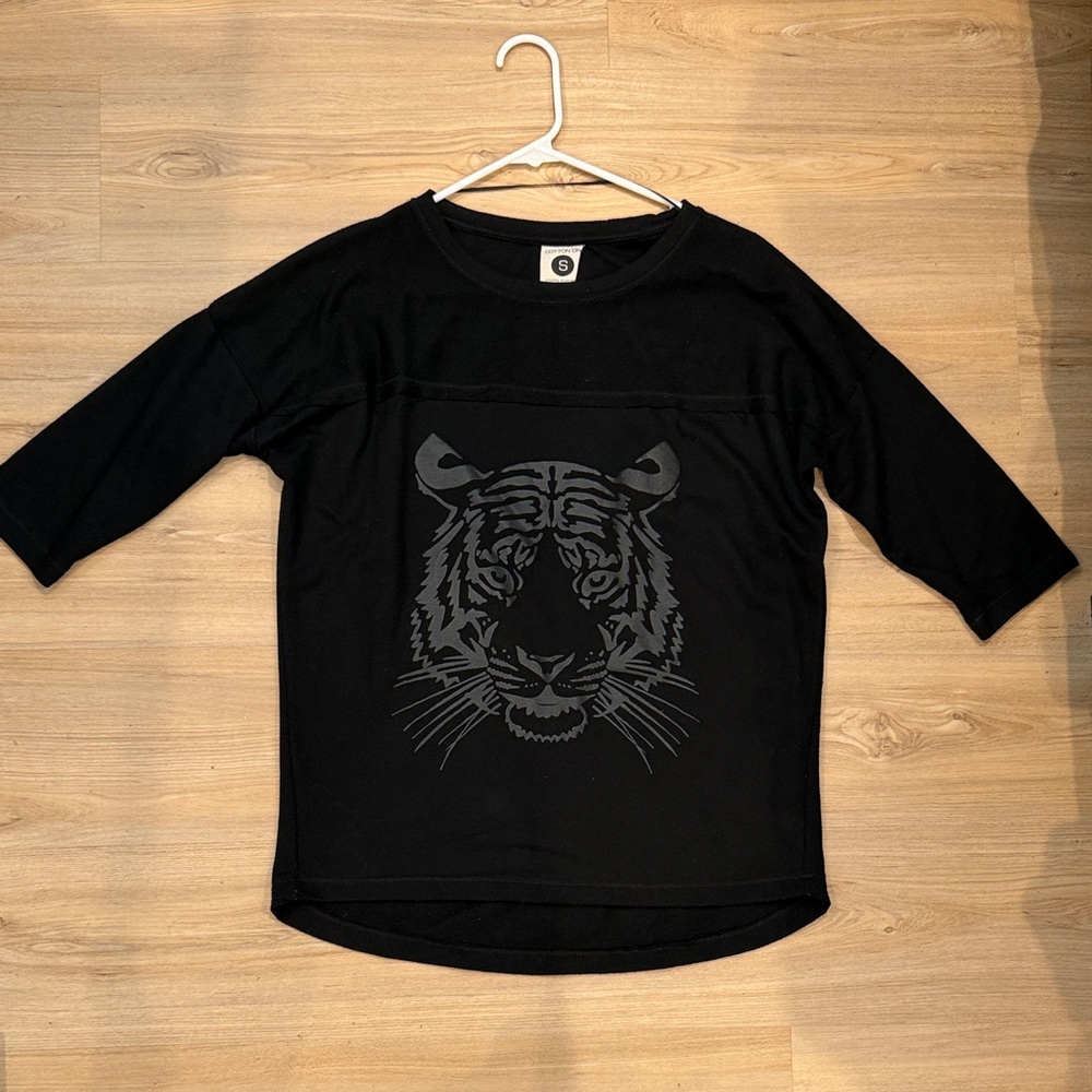 Cotton On Black Long Sleeve Tee with Grey Tiger Graphic